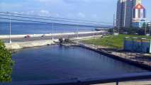 Here you can see the Malecón, the promenade of Havana - here in Vedado
