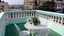 La terraza para los inquilinos de las 2 habitaciones de este hostal en La Habana