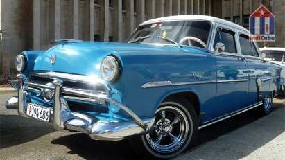 Ford Customline V8 - Oldtimer in Kuba