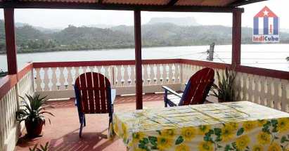 Sie haben eine herrliche Dachterrasse mit Blick über die Bucht in Baracoa