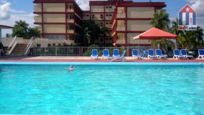 Hotel Las Tunas - piscina