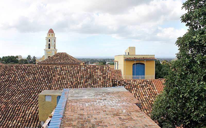 Romantischer Ausblick vom Dach auf die umliegenden Gebäude der Altstadt