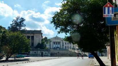 Turismo Habana - Universidad de La Habana