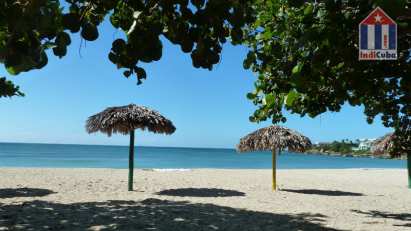 Die schönsten Strände in Kuba: Playa Rancho Luna in Cienfuegos