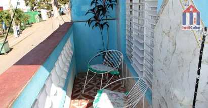 El pequeño balcón de la casa que está a sólo 5-10 min andando de la Plaza Mayor