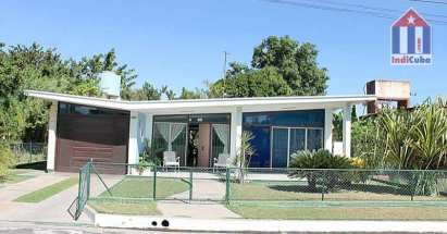 A modern building from the 40s of the 20th century