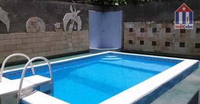 For your beach holiday you can choose between pool and sea