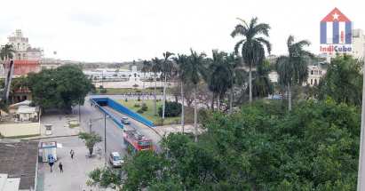 Se disfruta de buenas vistas desde el balcón - - Casa Tía Maki en Habana Cuba