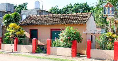 Un hostal en medio de una zona muy verde - recomendable y económico
