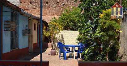 El gran patio de la Casa Particular de la familia Gallo