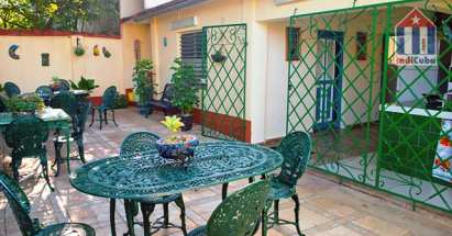 Der Patio des "Hostal Colonial Yunai" in Remedios Kuba