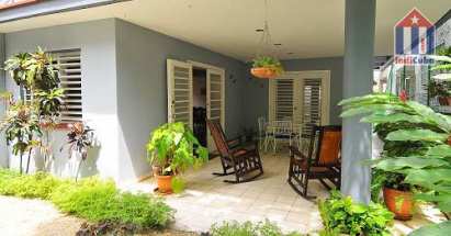 Otra terraza en la planta baja de la casa. ¡Muy relajante!