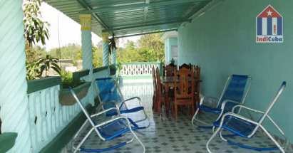 This home offers a good standard - the beach is 10 minutes from here
