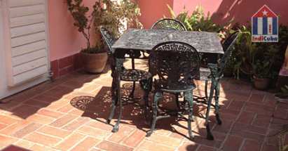 Auch im Patio kann man sich setzen Luft holen und sich entspannen