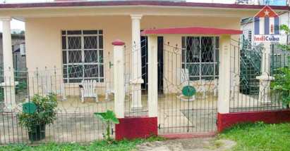 Facade of the house in which this lovely accommodation is located