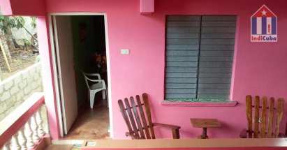 Pension mit 2 Zimmern zur Vermietung - Raum, Bad + private Terrasse