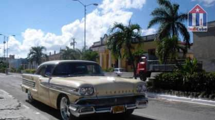 Vintage car in Puerto Padre