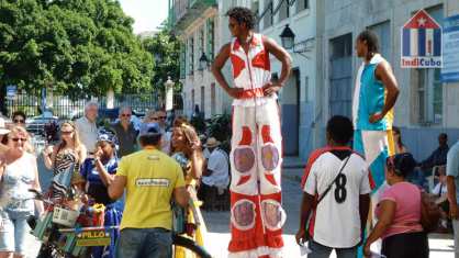 Artistas en las calles de La Habana