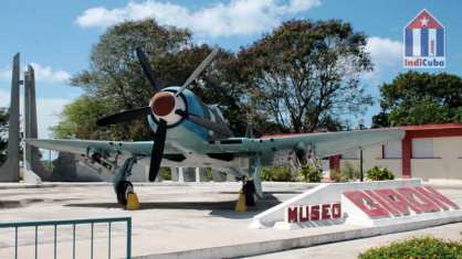 Kampfflugzeug im Museum Playa Giron - Provinz Matanzas
