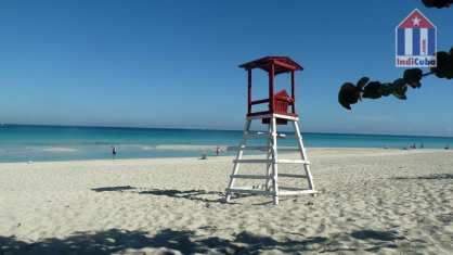 Torre de vigilancia en la playa de Varadero